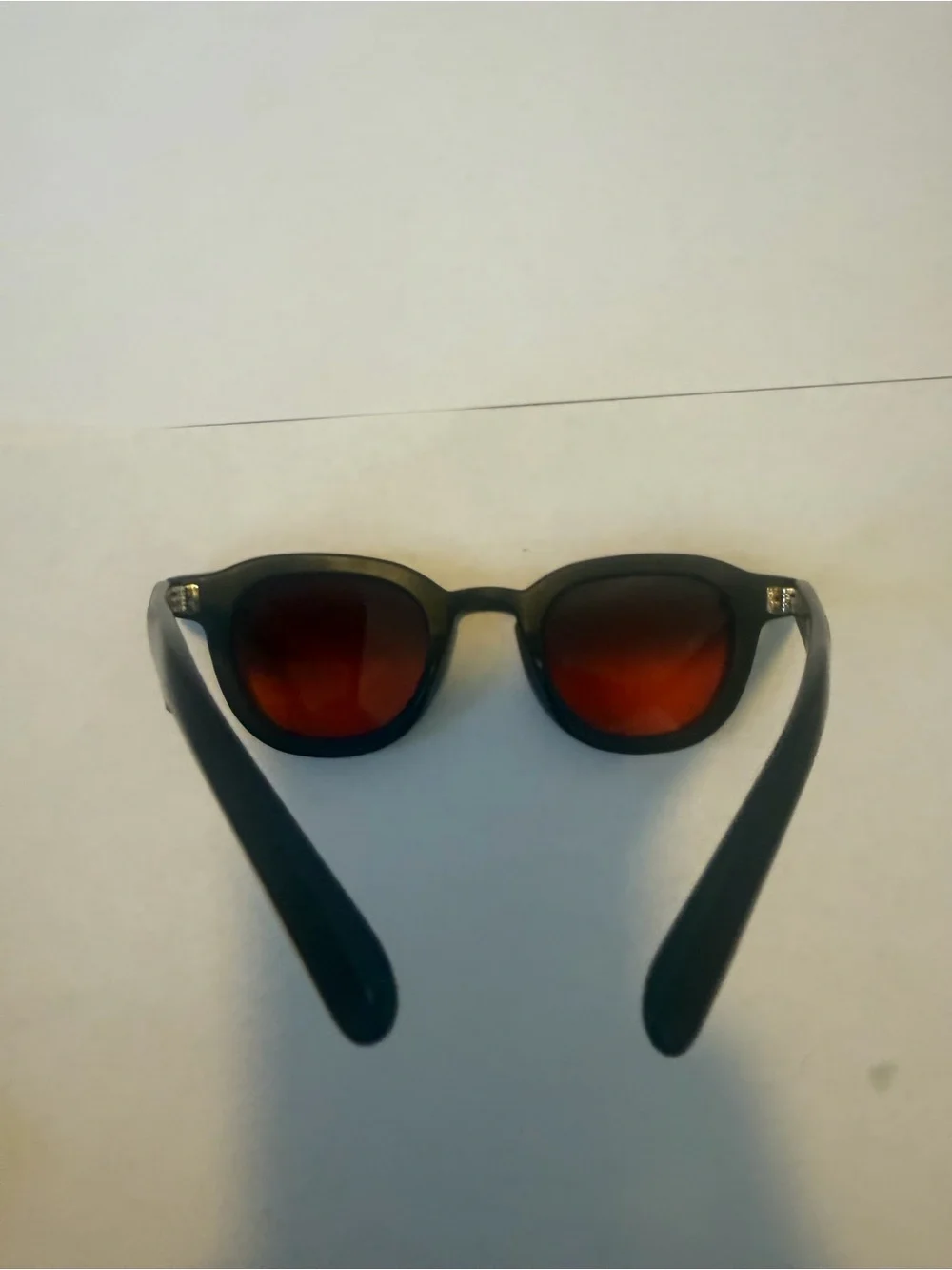 Moscot sunglass , Dahven, Matt black frame , Cabernet Lense : 44 See receipt.